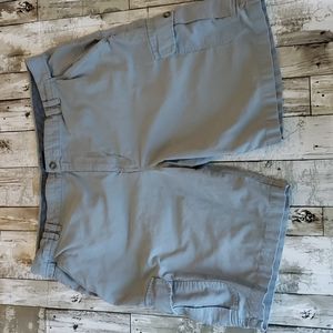 Men's VanHeusen shorts size 42